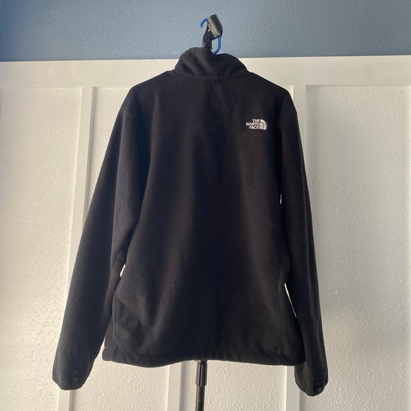The NorthFace fleece jacket. - Picture 3 of 6